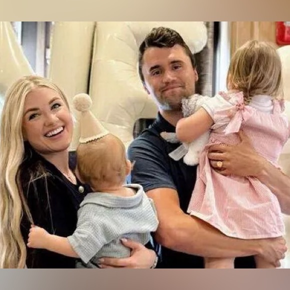 Meet your Posher, Brina - Picture 4 of 7